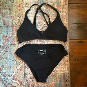 Barely worn Andie two piece ribbed bathing suit size M